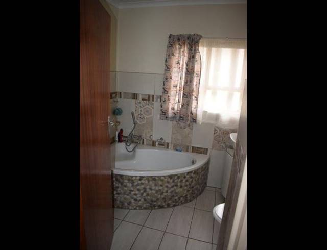 4 BEDROOM HOUSE FOR SALE IN SASOLBURG EXT 11